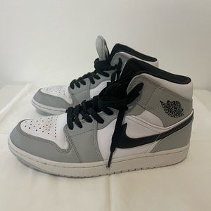 2020 Air Jordan 1 Mid 'Smoke Grey